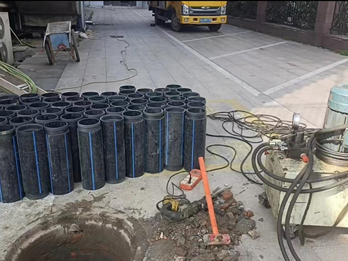 河源PE置换管厂家 DN315置换管 非开挖管短管置换
